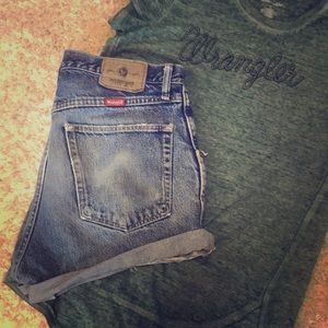 Wrangler distressed high waisted shorts vintage